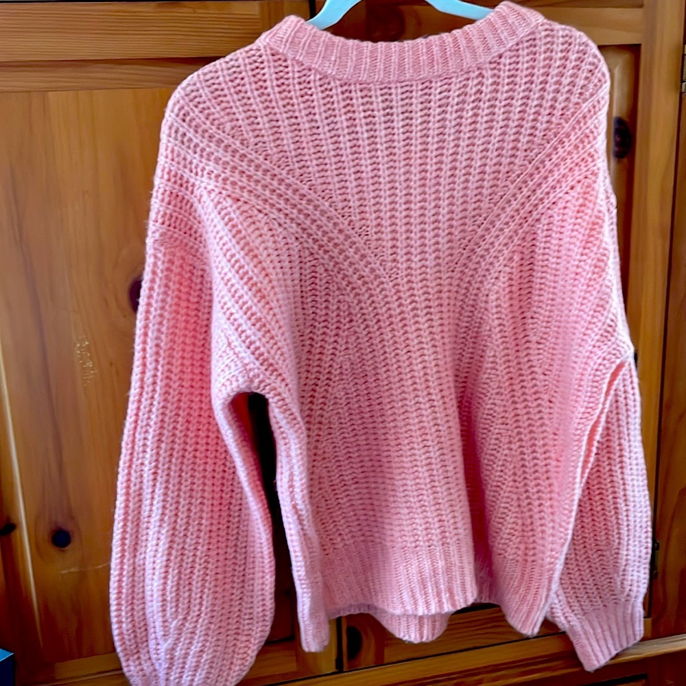 Pink Sweater πΈπ - Picture 6 of 16